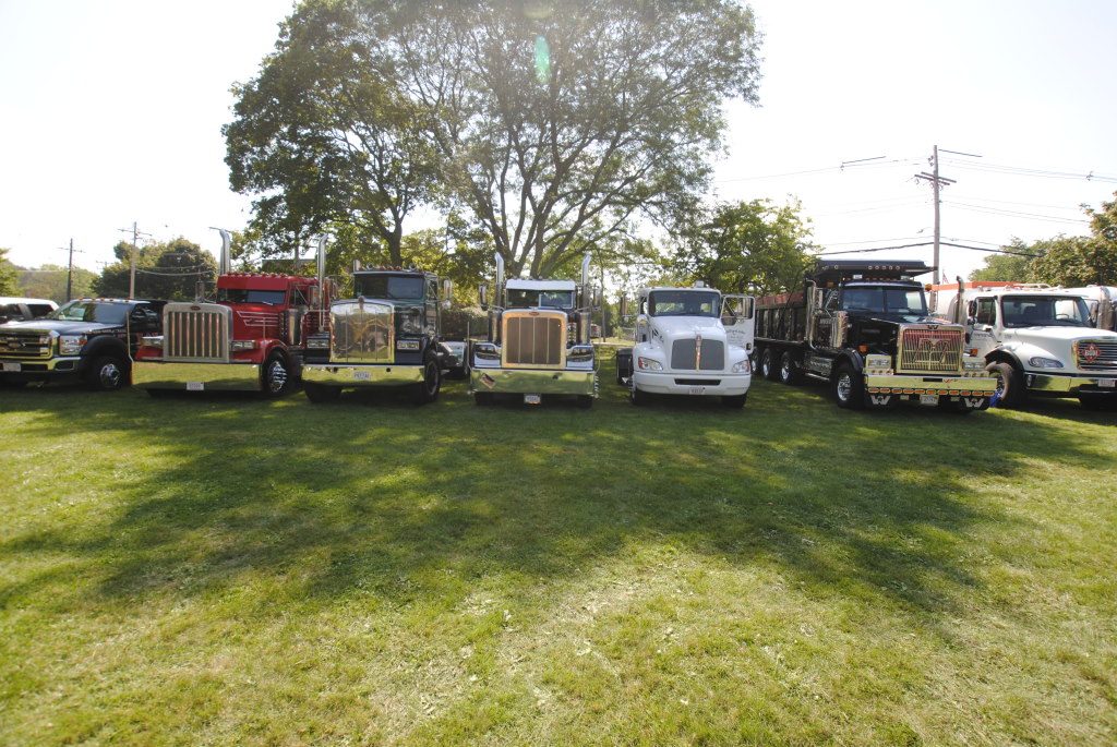 our kenworth lined up with our neighbors at burlington truck day 2017